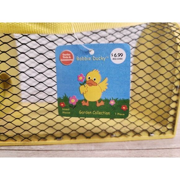 Robbie Ducky Garden Collection Bucket & Insect House Yellow Handle Wire Cage - Picture 9 of 15